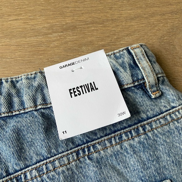 Garage denim shorts - size 30 - light washed denim - Picture 3 of 4